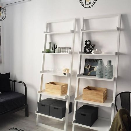 Ferienwohnung 2 Bdr / Cozy Ap Near Old Town Bukarest Exterior foto